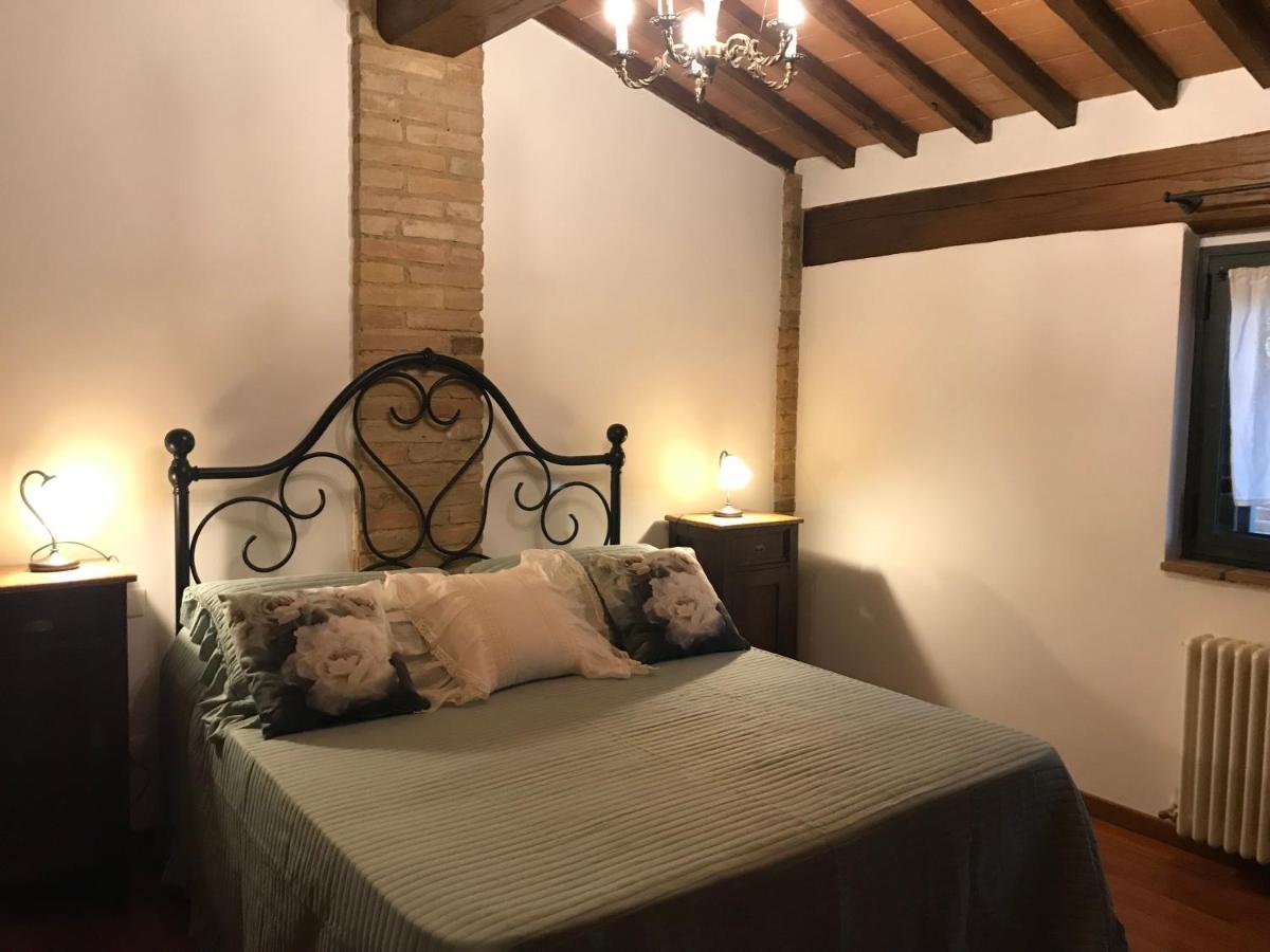 La Perla Tra Gli Ulivi Apartment Siena Luaran gambar